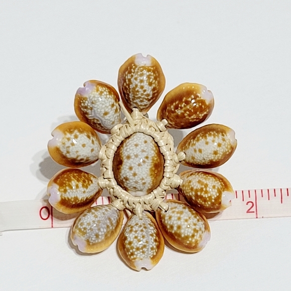 Artisan Seashell Brooch - Picture 4 of 5